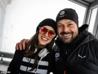 FIRE ON SNOW - DJ ENA FIRE ON SNOW - DJ ENA