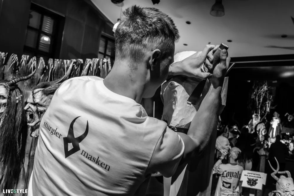 1te Maskenausstellung by Fallen Angels Südtirol & KoatlackerTuifl